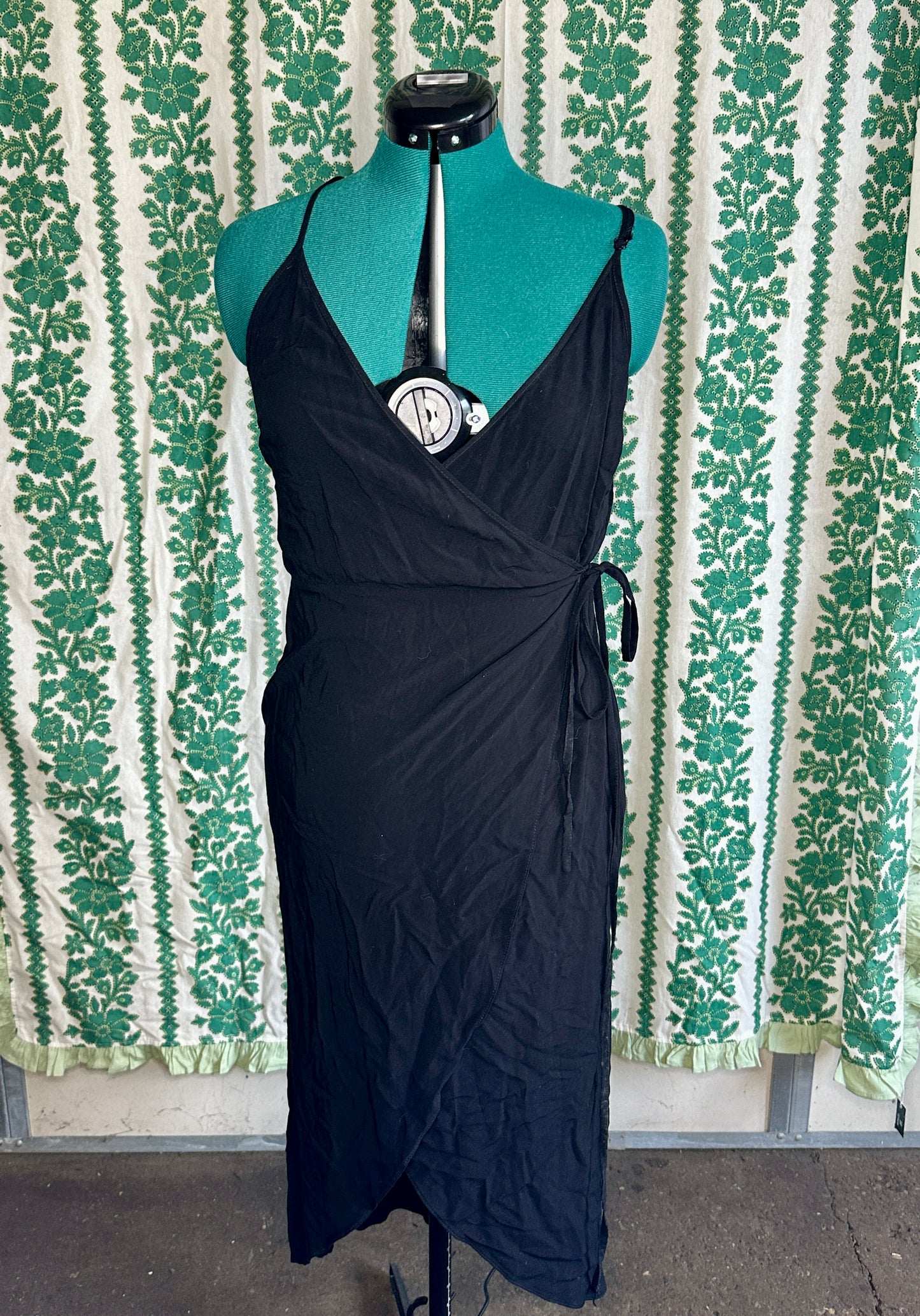 NwoT US Blanks Jersey Wrap Dress L