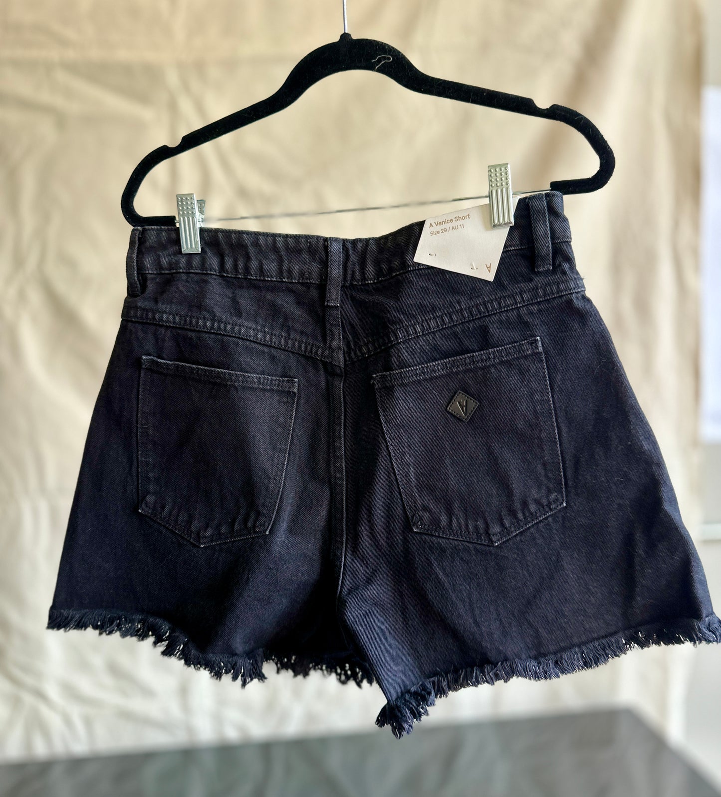 NWT Abrand Venice Cut-off Denim Shorts 29