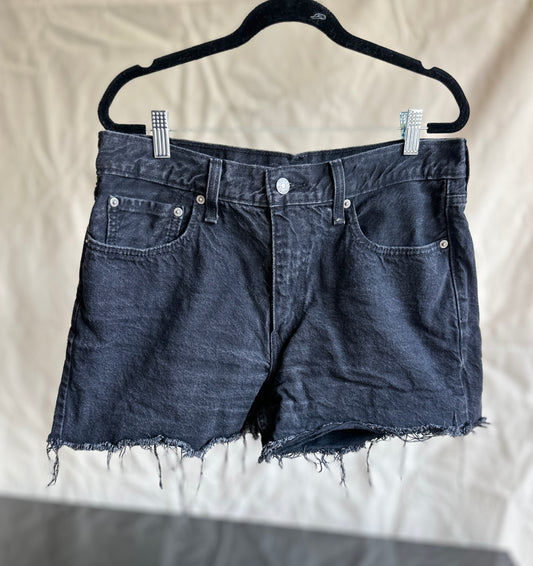 Levis Cut-off Denim Shorts 32"