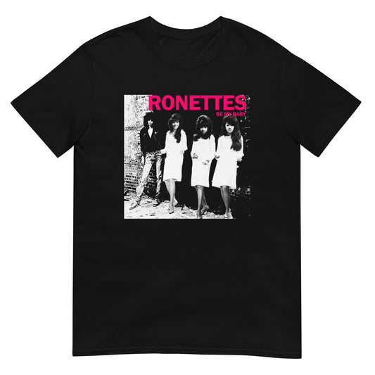 Print on Demand: The Ronettes // The Ramones Punk T-shirt